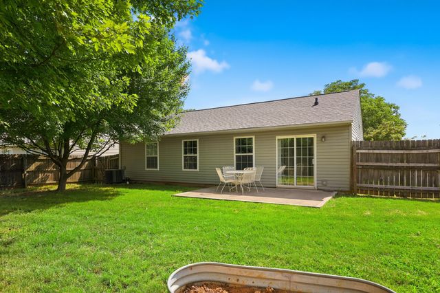 1945 Dark Tower Road, Lexington, KY 40511