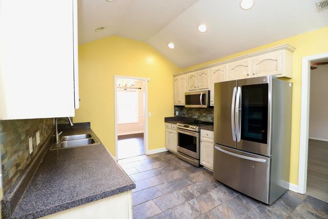 2605 Turningleaf Lane, Dalzell, SC 29040