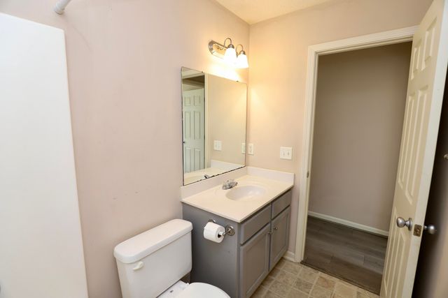 2605 Turningleaf Lane, Dalzell, SC 29040