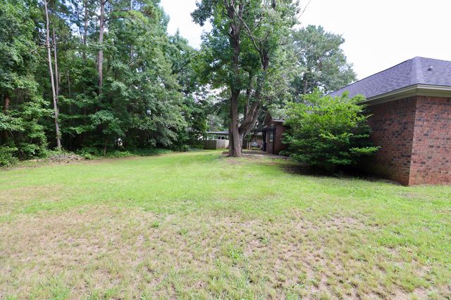 2605 Turningleaf Lane, Dalzell, SC 29040