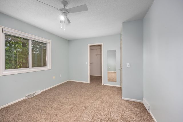 7799 Abby Lane Road SE, Caledonia, MI 49316