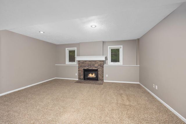 7799 Abby Lane Road SE, Caledonia, MI 49316