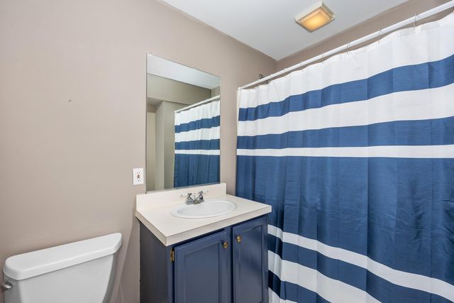 7799 Abby Lane Road SE, Caledonia, MI 49316