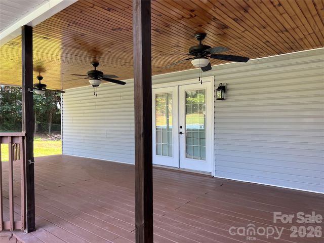 1129 Lyndsey Brooke Court, Lincolnton, NC 28092