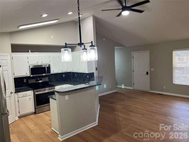 1129 Lyndsey Brooke Court, Lincolnton, NC 28092