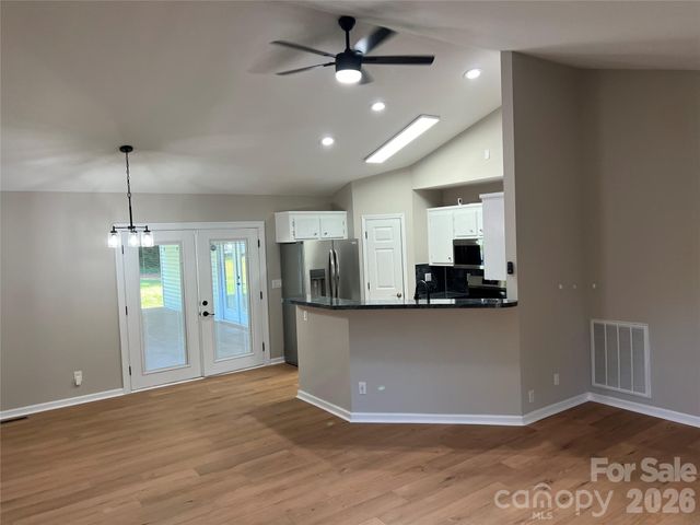 1129 Lyndsey Brooke Court, Lincolnton, NC 28092