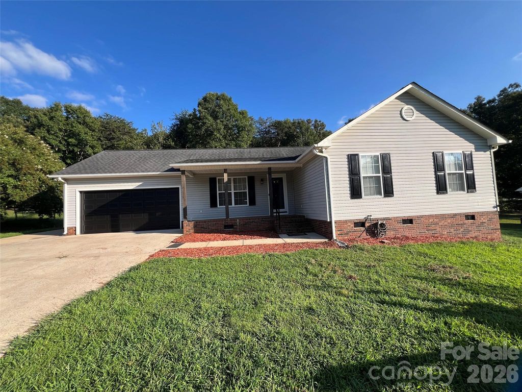 1129 Lyndsey Brooke Court, Lincolnton, NC 28092