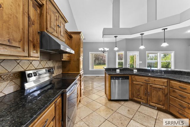 2690 Eastview Drive, Idaho Falls, ID 83401