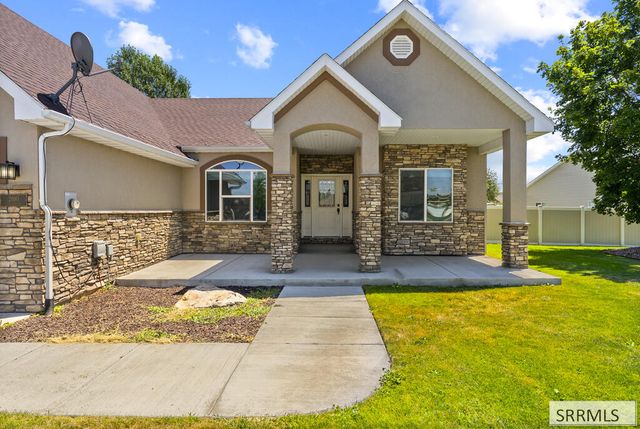 2690 Eastview Drive, Idaho Falls, ID 83401