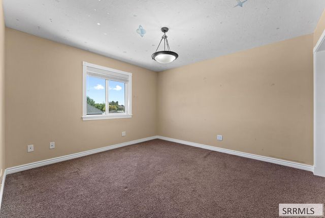 2690 Eastview Drive, Idaho Falls, ID 83401