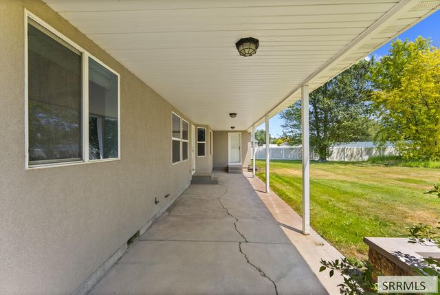2690 Eastview Drive, Idaho Falls, ID 83401