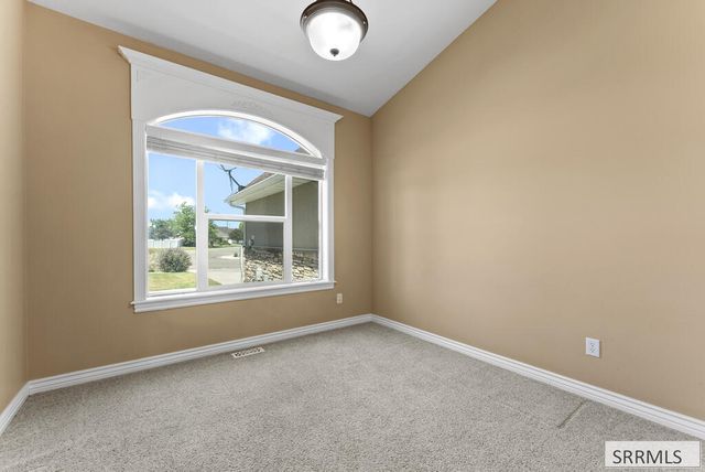 2690 Eastview Drive, Idaho Falls, ID 83401