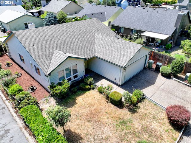 17440 Sw STARK St, Beaverton, OR 97006