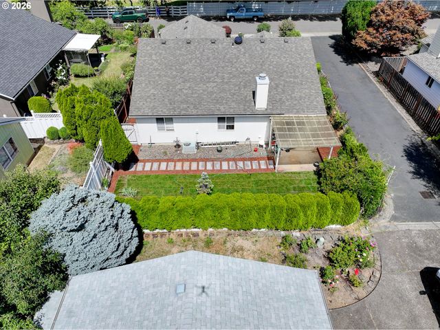17440 Sw STARK St, Beaverton, OR 97006