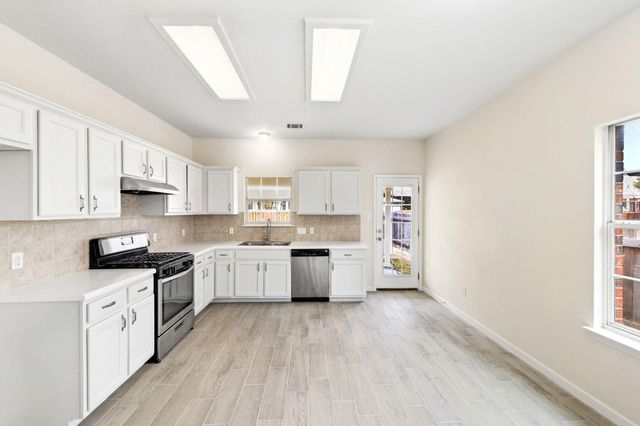 1512 Jackie Robinson PL, Round Rock, TX 78665