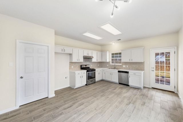 1512 Jackie Robinson PL, Round Rock, TX 78665