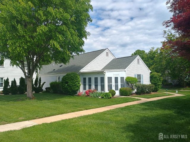 640-A Yorkshire Lane A, Monroe, NJ 08831
