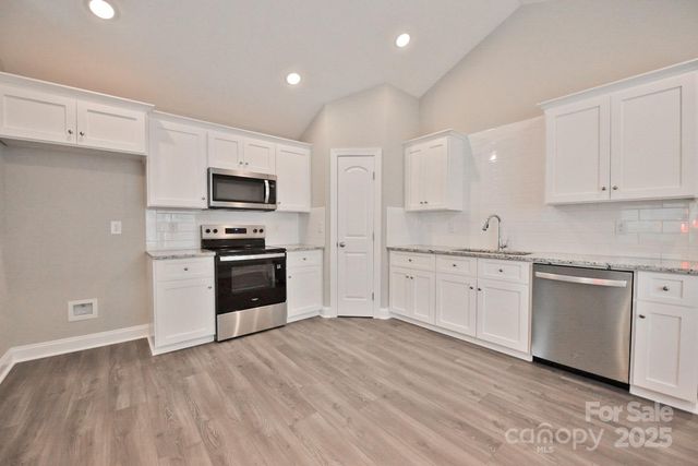 410 Coach Street, Kannapolis, NC 28083