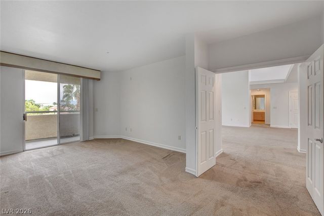 230 East Flamingo Road 404, Las Vegas, NV 89169