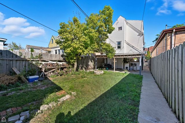 4026 N Kimball Avenue, Chicago, IL 60618