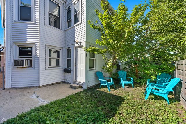 4026 N Kimball Avenue, Chicago, IL 60618