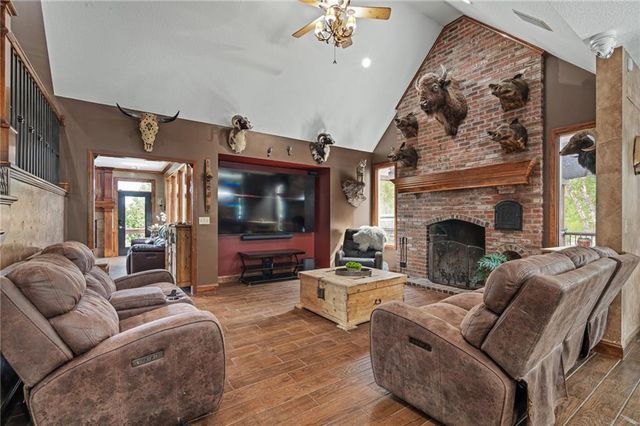 34805 E Colbern Road, Lone Jack, MO 64070