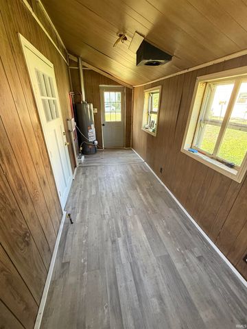 320 W Clay Street, Logansport, IN 46947