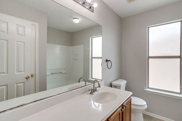2875 Grandview Drive, Grand Prairie, TX 75052