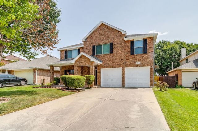 2875 Grandview Drive, Grand Prairie, TX 75052