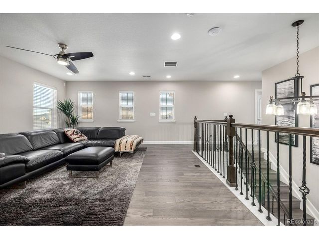 9021 Swan River St, Littleton, CO 80125