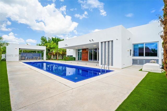 2360 SW 139th Avenue, Miami, FL 33175