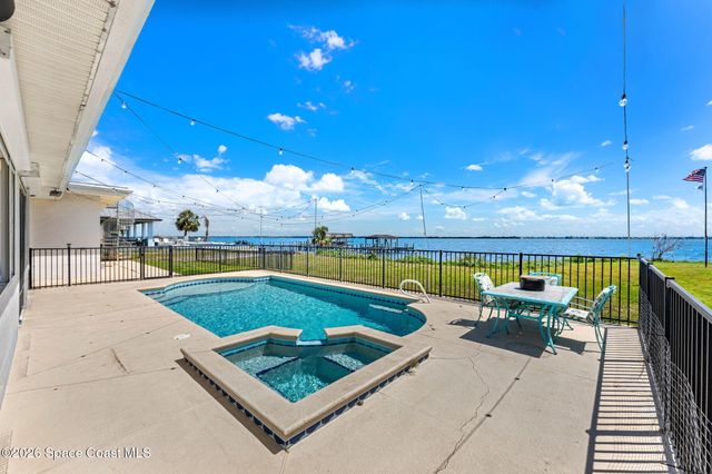 2729 Pineapple Avenue, Melbourne, FL 32935