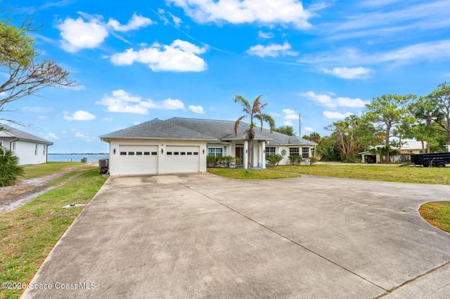 2729 Pineapple Avenue, Melbourne, FL 32935