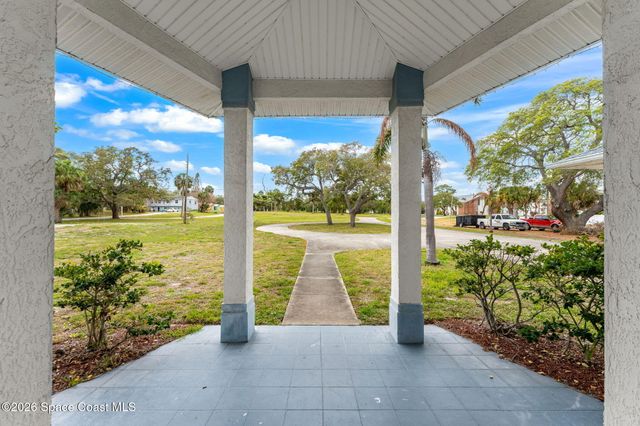 2729 Pineapple Avenue, Melbourne, FL 32935