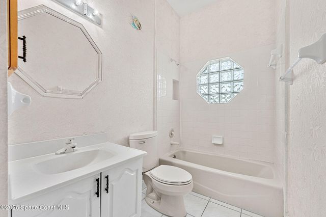 2729 Pineapple Avenue, Melbourne, FL 32935