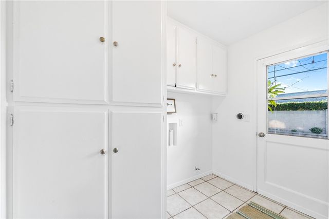 6682 Alexandria, Huntington Beach, CA 92647