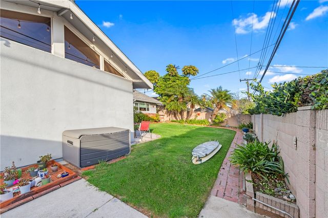 6682 Alexandria, Huntington Beach, CA 92647
