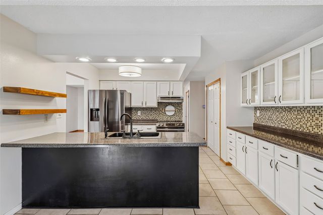 1317 E Clinton Avenue, Indianola, IA 50125