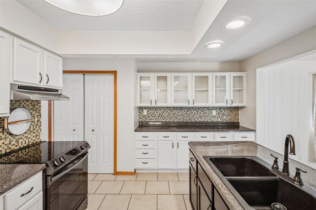 1317 E Clinton Avenue, Indianola, IA 50125