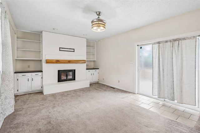 1317 E Clinton Avenue, Indianola, IA 50125