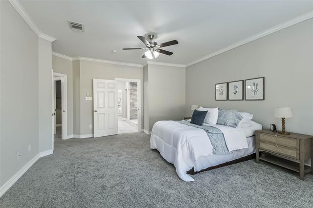 13722 Greenwood Manor Drive, Cypress, TX 77429