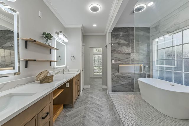 13722 Greenwood Manor Drive, Cypress, TX 77429