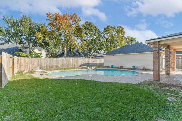 13722 Greenwood Manor Drive, Cypress, TX 77429