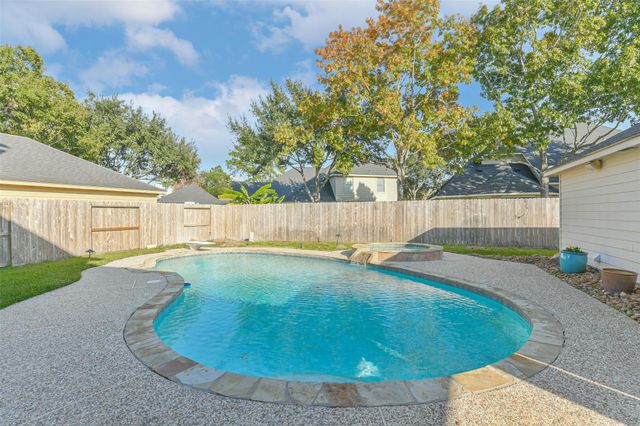 13722 Greenwood Manor Drive, Cypress, TX 77429