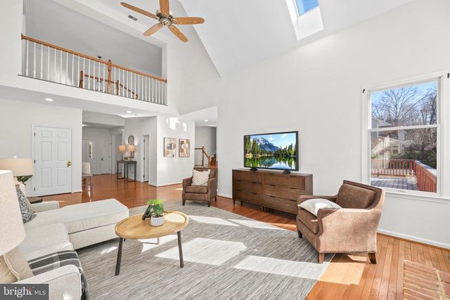 12741 OAK FARMS DR, Herndon, VA 20171