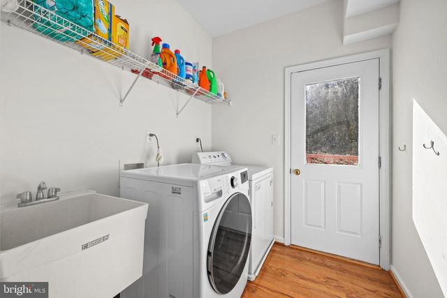 12741 OAK FARMS DR, Herndon, VA 20171