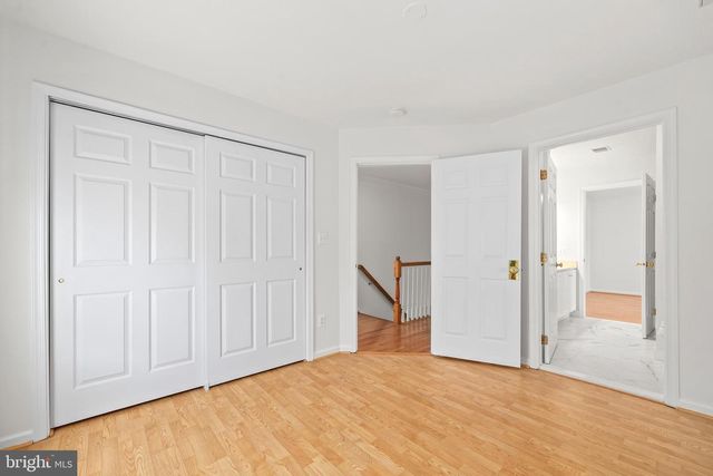 12741 OAK FARMS DR, Herndon, VA 20171