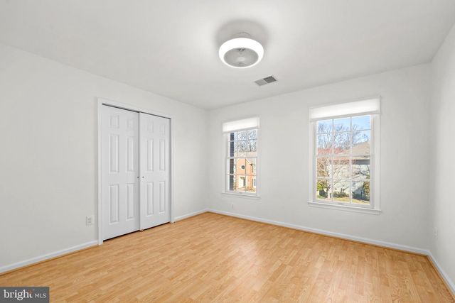 12741 OAK FARMS DR, Herndon, VA 20171