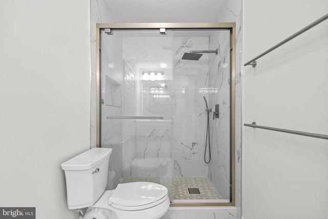 12741 OAK FARMS DR, Herndon, VA 20171