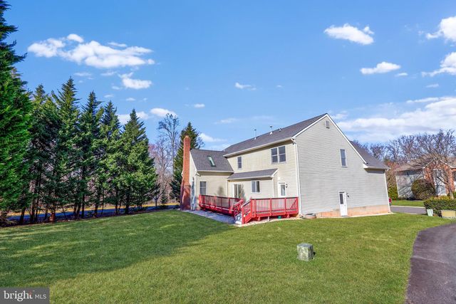 12741 OAK FARMS DR, Herndon, VA 20171